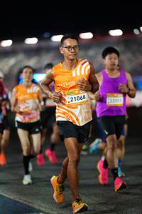 BIB: 21068, 22053
                            <button type="button" onclick="openModal(23011163)" class="btn btn-primary btn-sm float-right btn-popup" data-toggle="modal" data-target=".modal-high-quality">
                        <i class="fas fa-shopping-cart"></i> Add to Cart
                    </button>
                                            <button type="button" onclick="isThisMe(23011163, true)" class="btn btn-success btn-sm float-right btn-popup btn-isme hidden" data-toggle="tooltip" data-placement="bottom" title="นี่คือรูปของคุณใช่ไหม คลิกที่นี่เพื่อเอาเข้าอัลบั้ม">
                        <i class="fas fa-plus"></i> Add to album
                    </button>
                    <button type="button" onclick="isThisMe(23011163, false)" class="btn btn-warning btn-sm float-right btn-popup btn-isnotme hidden">
                        <i class="fas fa-ban"></i> Remove from album
                    </button>